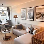 - Haus F, App 0f1202 * Heiligenhafen