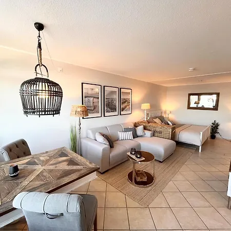 - Haus F, App 0f1202 Apartamento *