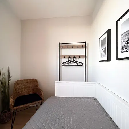Apartamento - Haus F, App 0f1202 *